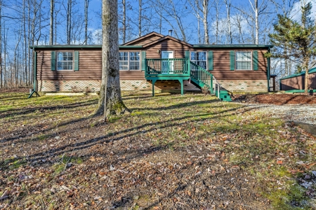 Country Home for Sale in Lewis County, Tennessee - image 3