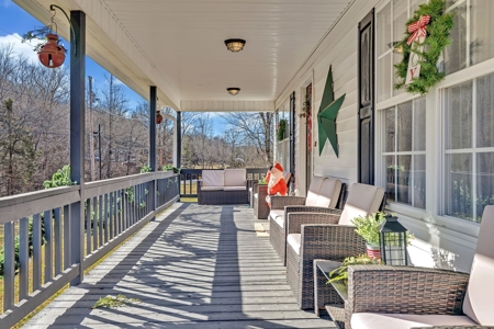 Country Home for Sale in Lewis County, Tennessee - image 8