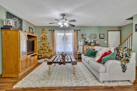 Country Home for Sale in Lewis County, Tennessee - image 13