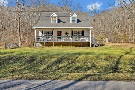 Country Home for Sale in Lewis County, Tennessee - image 3