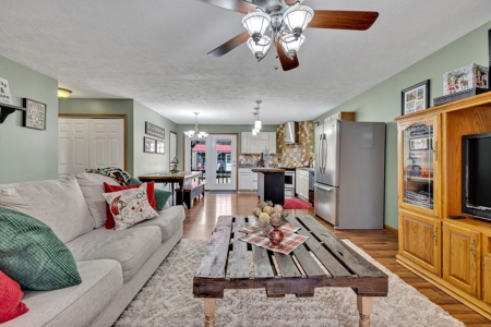 Country Home for Sale in Lewis County, Tennessee - image 15