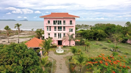 10 Bedroom beach front private villa for sale, Punta Chame - image 1