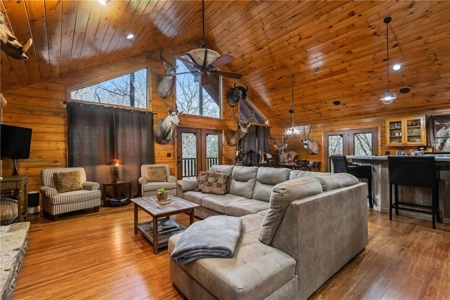 Log Cabin For Sale - image 8