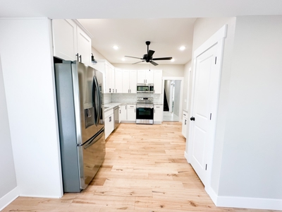 Remodeled Home Close to Town - image 20