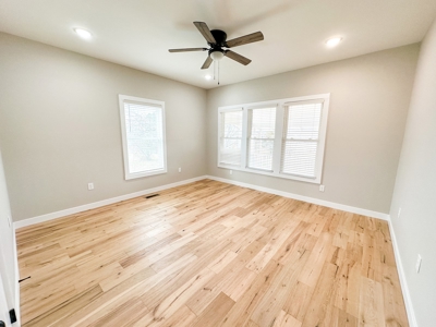 Remodeled Home Close to Town - image 22