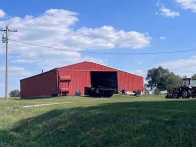 Country Home & 10 Acres For Sale - image 6