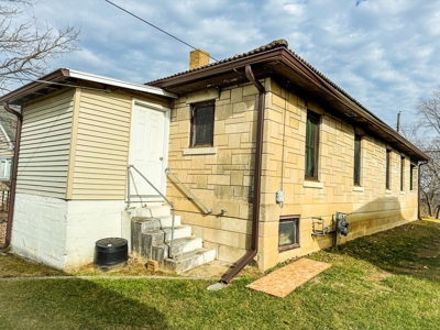 Quaint Single-Family Residence - Oolitic, Indiana - image 20