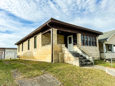 Quaint Single-Family Residence - Oolitic, Indiana - image 3