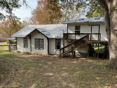 Charming Older Home In The City Limits Of Yellville, Ar - image 1