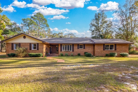 Lake Front Home On Pickett Lake Branford Florida For Sale !! - image 1