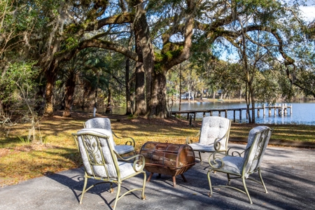 Lake Front Home On Pickett Lake Branford Florida For Sale !! - image 4