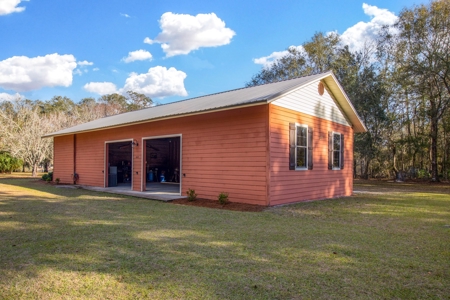 Lake Front Home On Pickett Lake Branford Florida For Sale !! - image 10