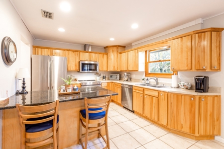 Lake Front Home On Pickett Lake Branford Florida For Sale !! - image 27
