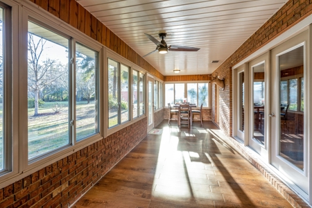 Lake Front Home On Pickett Lake Branford Florida For Sale !! - image 14