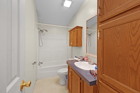 4 BR / 2 BA Manufactured Home for Sale near Reelfoot Lake TN - image 19