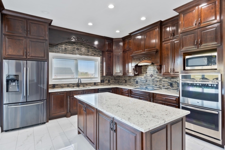 Home Near Lake Cumberland - image 30