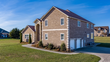Home Near Lake Cumberland - image 13