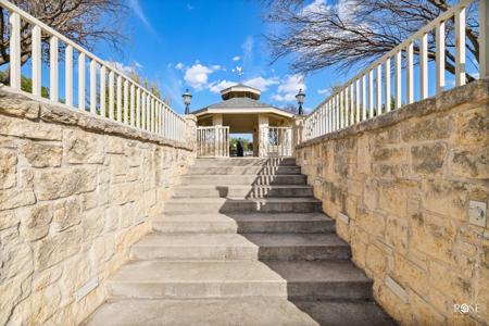 43+ Acre Hilltop Estate with Panoramic Views in Sonora, TX - image 36