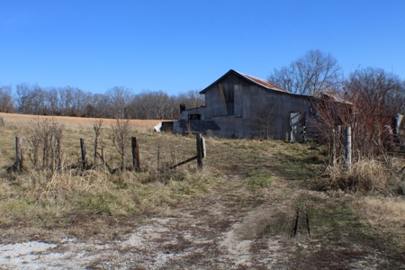 Explore Your Dream Homestead in South Central Missouri - image 3