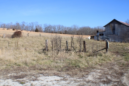 Explore Your Dream Homestead in South Central Missouri - image 19