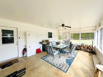 3/2/4 Brick Winnsboro, Texas - Wood County Country Home - image 6