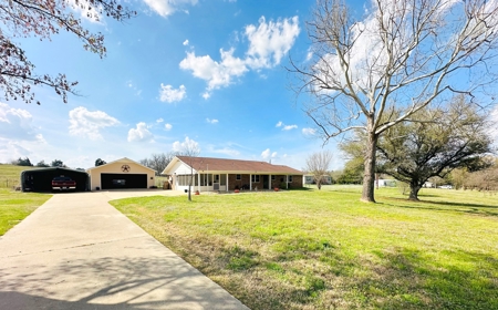 3/2/4 Brick Winnsboro, Texas - Wood County Country Home - image 4