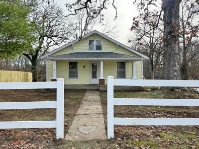 El Dorado Springs Missouri Country Home For Sale - image 2