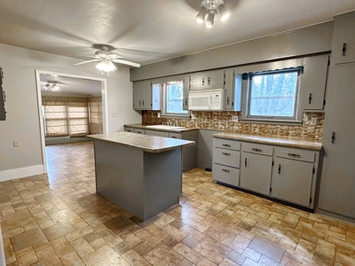 El Dorado Springs Missouri Country Home For Sale - image 11