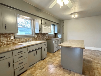 El Dorado Springs Missouri Country Home For Sale - image 10