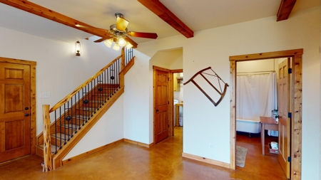 Charming Chalet-style Home on 10.01 acres - image 15