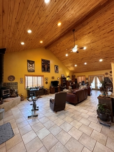 Custom Home with Apartment / Studio on acreage, Chama NM - image 6