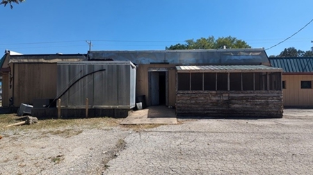 For Sale Restaurant In Bull Shoals - image 1