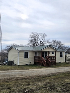 Country Home For Sale - image 1