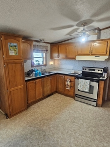 Country Home For Sale - image 12