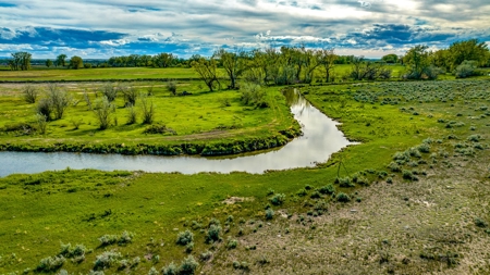 Dodson Creek Ranch - Cattle Grazing with Irrigated Acres - image 4