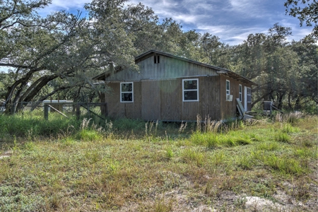 1.25 Acres in Aransas Pass, Texas - image 3