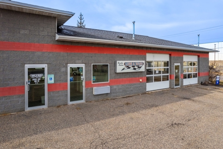 Prime Location on 1.2 acres in Baraboo Commercial Property - image 8