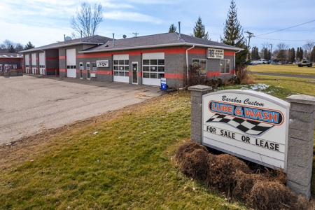 Prime Location on 1.2 acres in Baraboo Commercial Property - image 1
