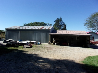 31 Acres m/l nestled on prestine countryside w/ country home - image 6