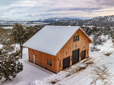 Beautiful Swedish Cope Log Cabin in Southwest Colorado - image 5