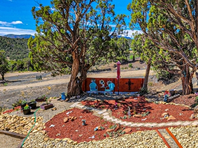 Beautiful Swedish Cope Log Cabin in Southwest Colorado - image 10