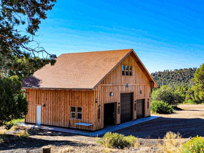 Beautiful Swedish Cope Log Cabin in Southwest Colorado - image 9