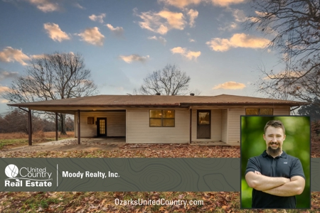 Ozarks Country Home With Acreage In Arkansas - image 30