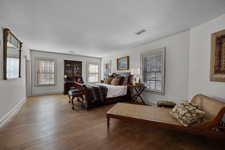 Stately TN Historic Home & Acreage, Barn, Guest Cottage - image 14