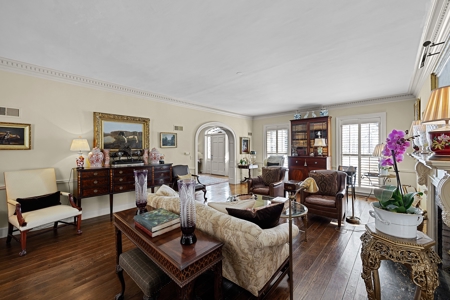 Stately TN Historic Home & Acreage, Barn, Guest Cottage - image 7