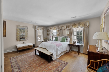 Stately TN Historic Home & Acreage, Barn, Guest Cottage - image 11