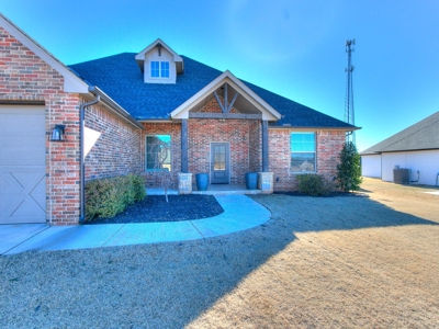 Home For Sale In Tuttle, Oklahoma - image 7