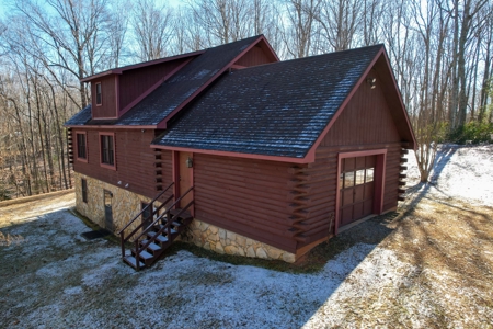 1 1/2 Story Log Home With 12.28 Acres± - image 7