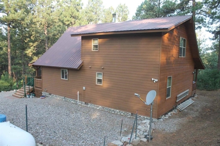 Gorgeous Log Cabin with Three car Garage and Studio - image 7