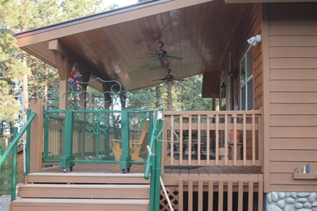 Gorgeous Log Cabin with Three car Garage and Studio - image 5